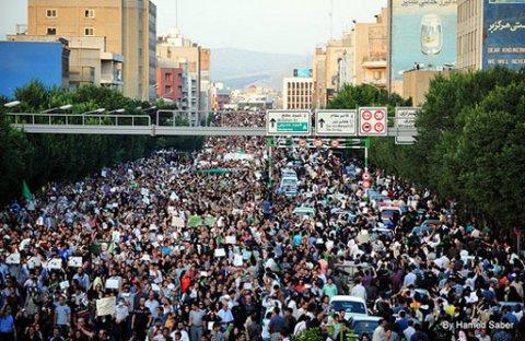 2009-06-18-iran-protest-01.jpg