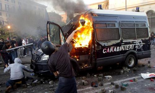 2011-10-15-rome-clashes.jpg